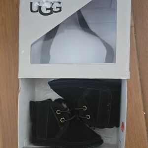 New UGG Black Baby Nuemel 0-6 Months Size 0/1  Boots